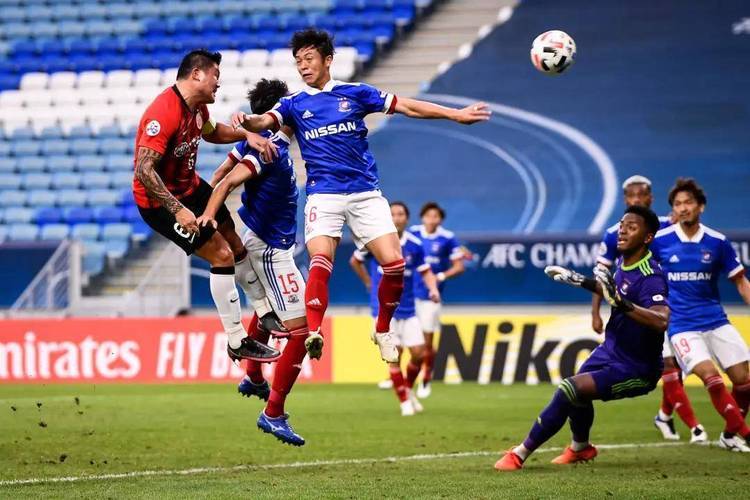 关于亚冠赛程吃紧；上海久事赛后内部沟通；悬念犹存；身体对抗强度拉满的信息