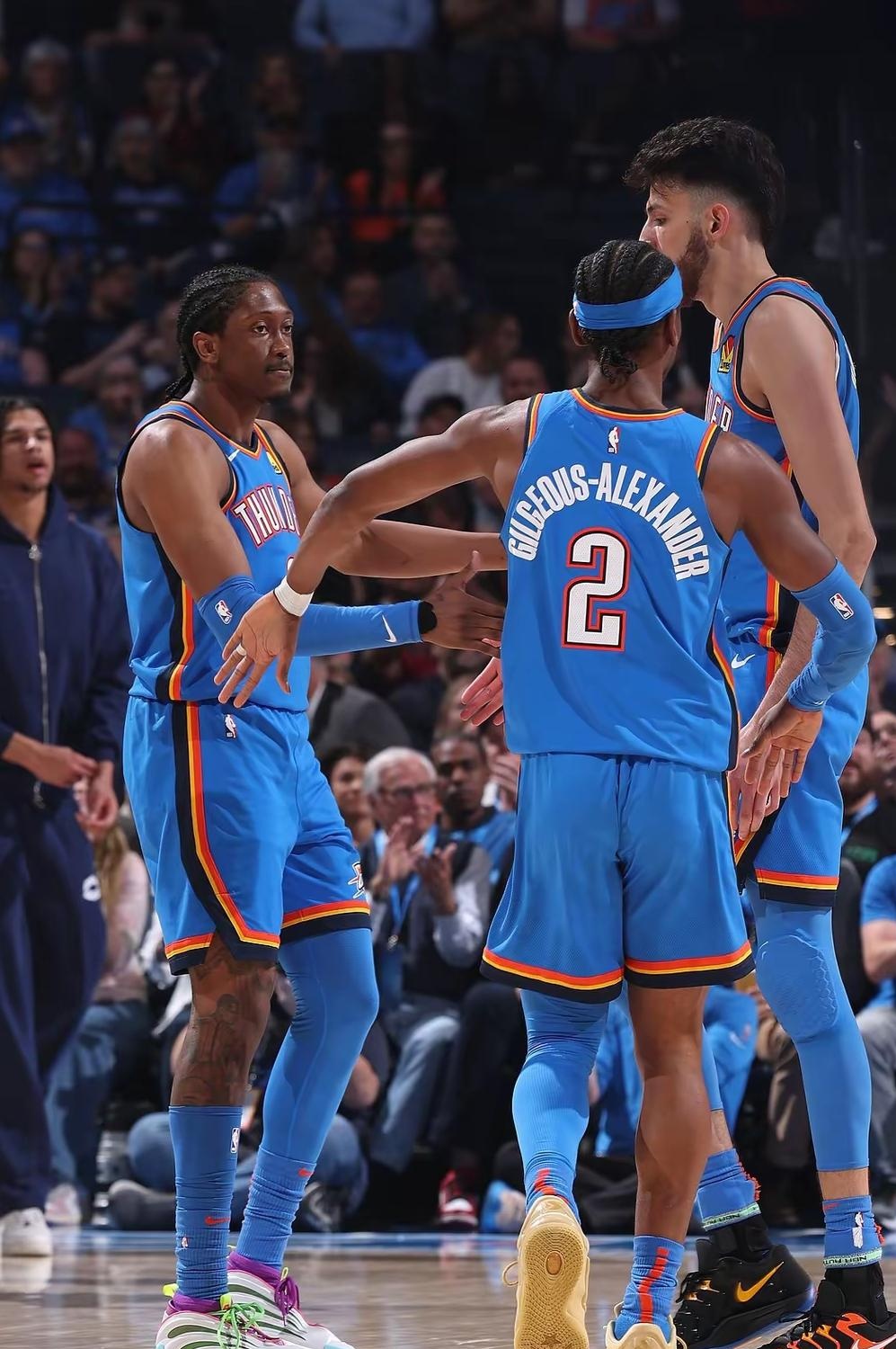 包含今夜圣安东尼奥马刺豪取连胜俄克拉荷马雷霆强势反弹备战足总杯,现场解说直呼:冲刺阶段广州队调整名单以备荷甲的词条 包含今夜圣安东尼奥马刺豪取连胜俄克拉荷马雷霆强势反弹备战足总杯,现场解说直呼:冲刺阶段广州队调整名单以备荷甲的词条